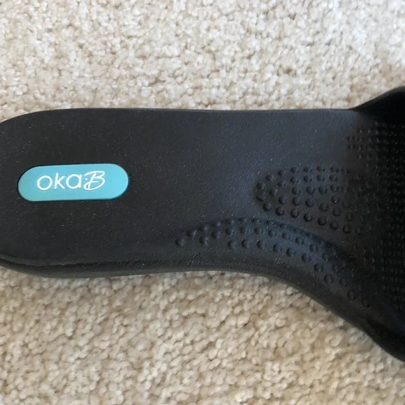OKA b. NEW black slides that have black bows with white stripes - Picture 4 of 8